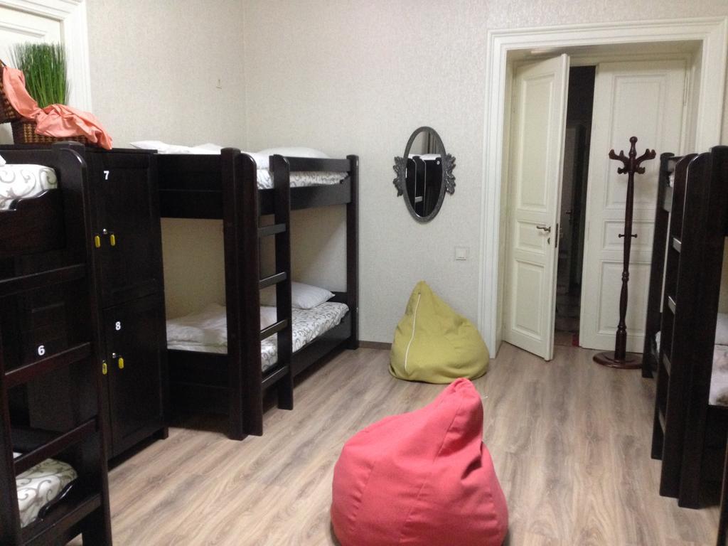 Hostel Q ,15 Хв До Жд Вокзалу Lviv Exterior photo